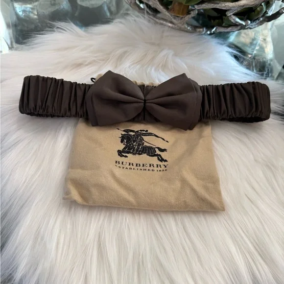 Burberry Olive-colored Bow Belt - Size Small with Elastic - Picture 3 of 14
